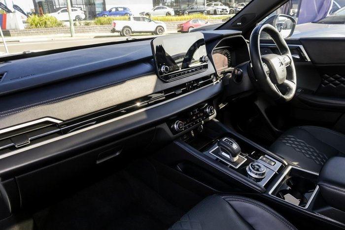2024 Mitsubishi Outlander PHEV Exceed Tourer