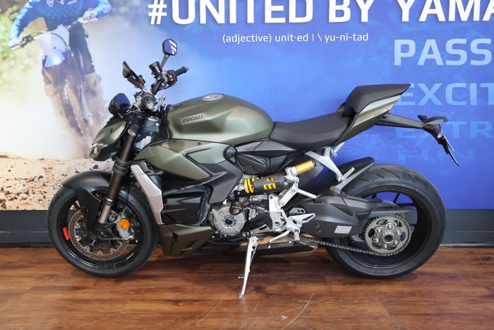 2023 Ducati STREETFIGHTER V2 Green