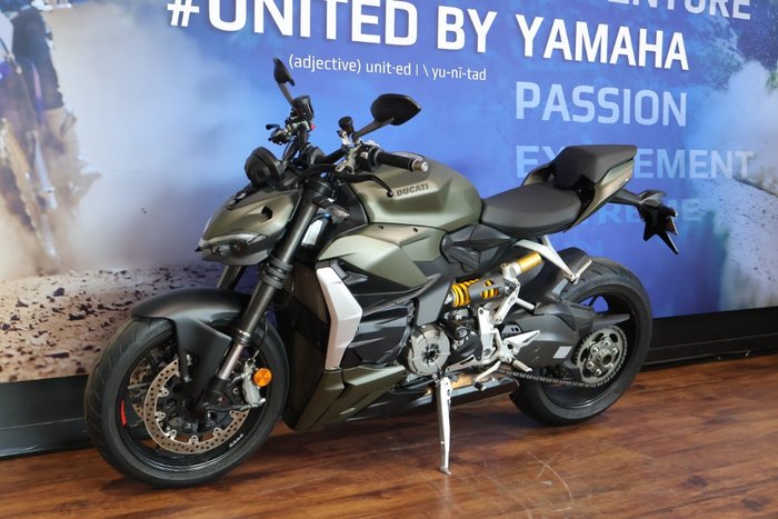 2023 Ducati STREETFIGHTER V2 Green