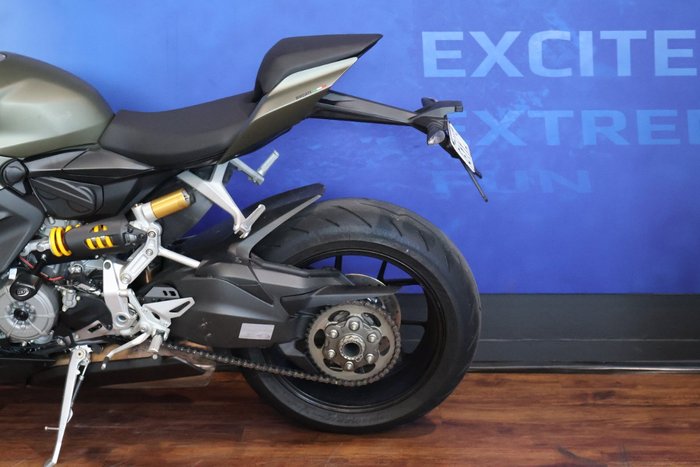 2023 Ducati STREETFIGHTER V2 Green