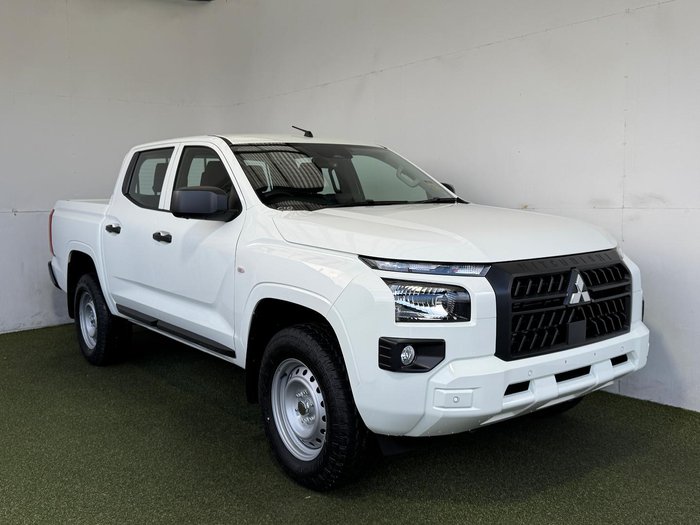 2026 Mitsubishi Triton GLX