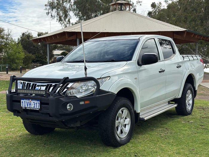 2015 Mitsubishi Triton GLX
