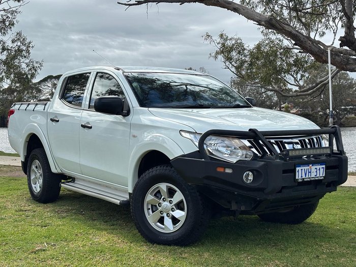 2015 Mitsubishi Triton