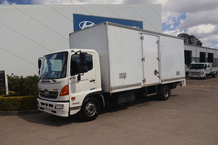 2017 HINO FC 1022