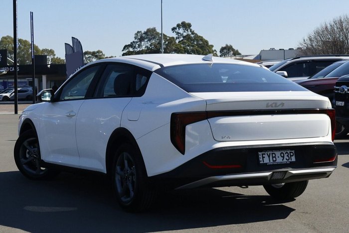 2025 Kia K4 S