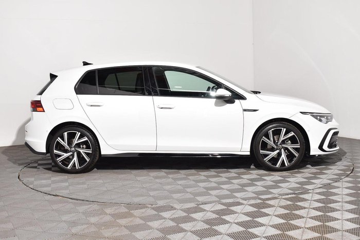 2022 Volkswagen Golf 110TSI R-Line