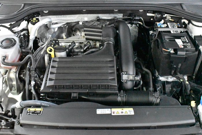 2022 Volkswagen Golf 110TSI R-Line