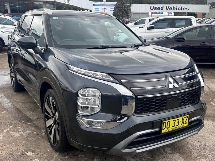 2025 Mitsubishi Outlander Exceed