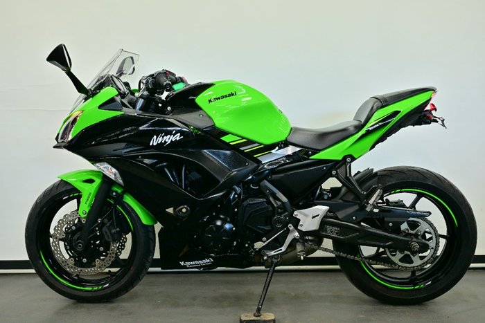 2018 Kawasaki NINJA 650L Green