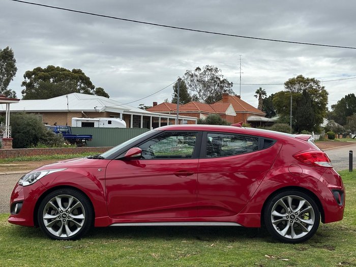 2016 Hyundai Veloster SR Turbo