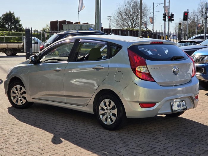 2016 Hyundai Accent Active