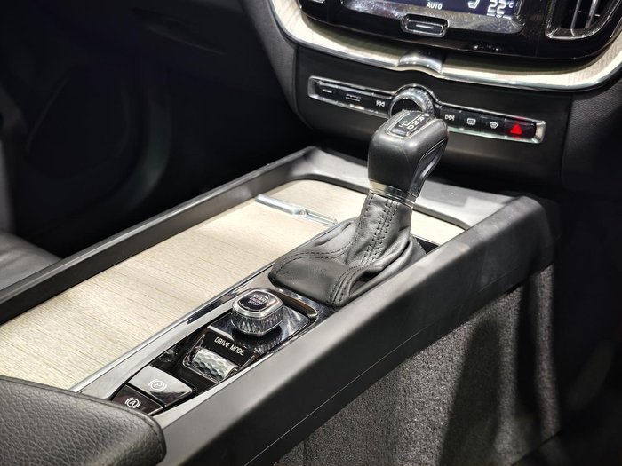 2019 Volvo XC60 T5 Inscription