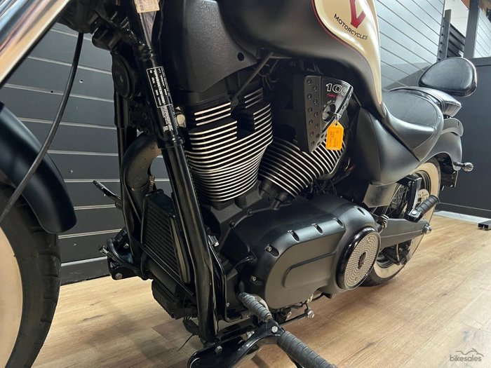 2012 VICTORY HIGHBALL Black