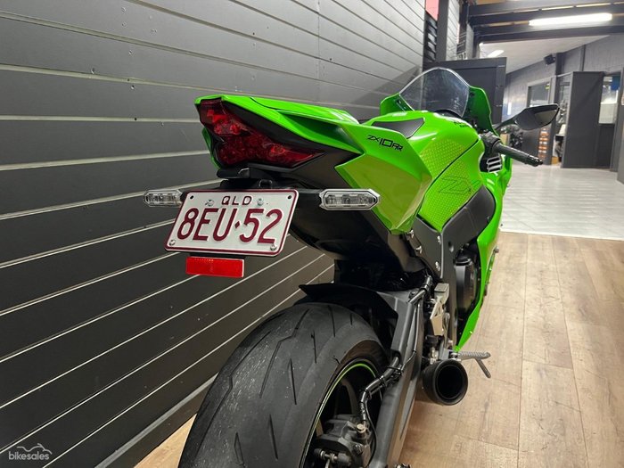 2021 Kawasaki NINJA ZX-10RR Green