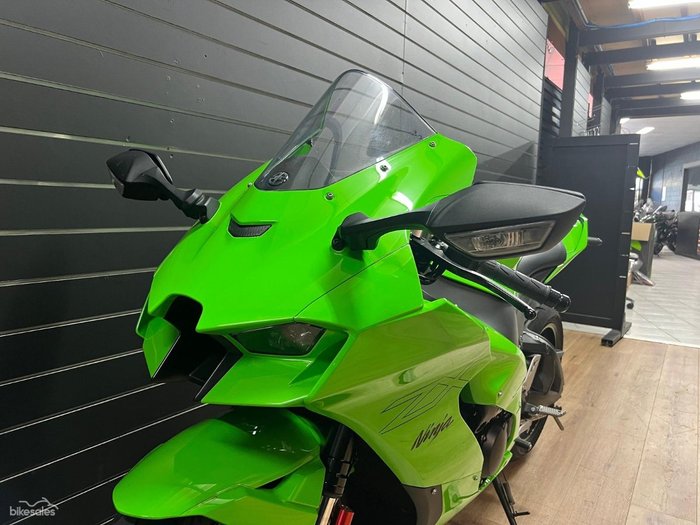 2021 Kawasaki NINJA ZX-10RR Green