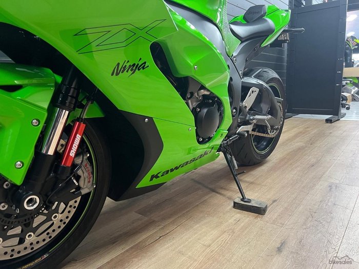2021 Kawasaki NINJA ZX-10RR Green