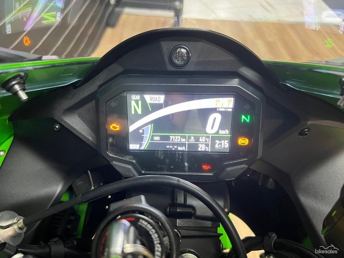 2021 Kawasaki NINJA ZX-10RR Green