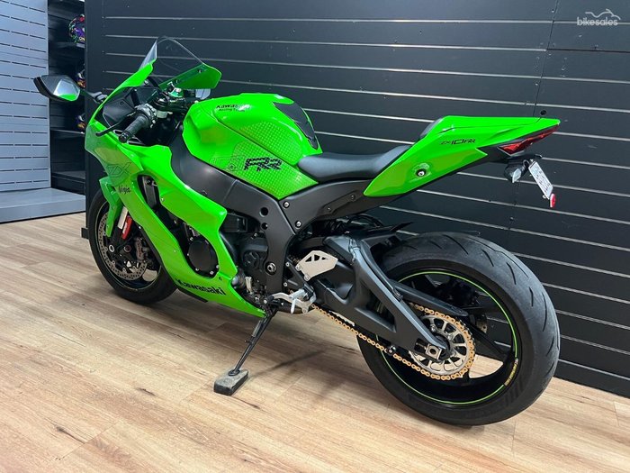 2021 Kawasaki NINJA ZX-10RR Green