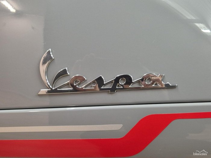 2022 VESPA GTS 300 SUPER SPORT GREY