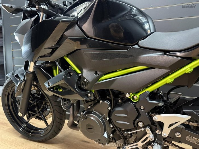 2020 Kawasaki Z400 Black