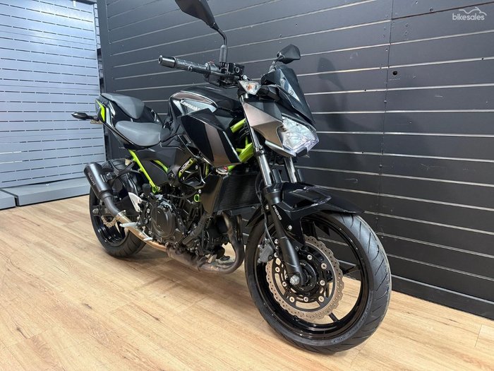 2020 Kawasaki Z400 Black