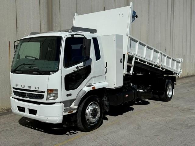 2010 Mitsubishi Fighter FM65FM 10.0