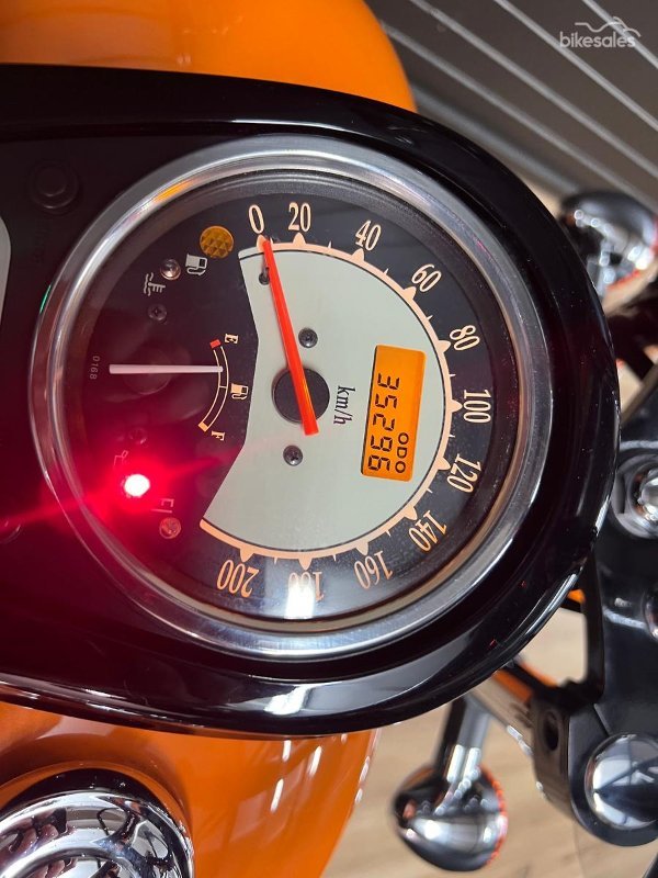 2021 Kawasaki VULCAN 900 (VN900) CUSTOM Black