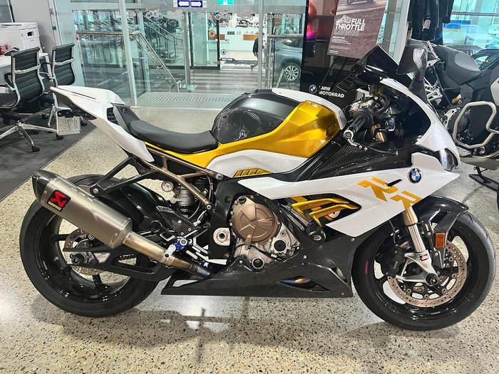 2021 BMW