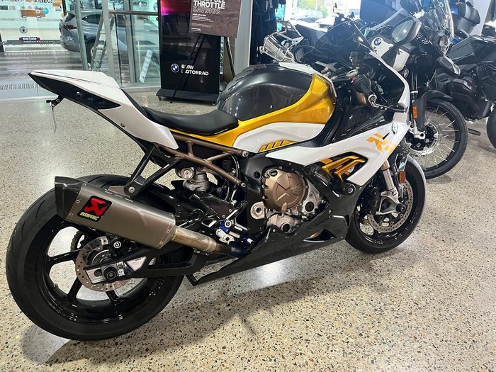 2021 BMW