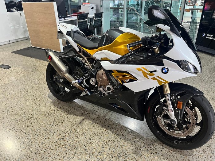2021 BMW
