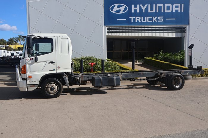 2016 HINO FD 1124