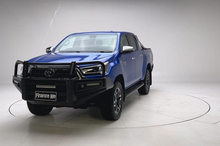 2023 Toyota Hilux SR5