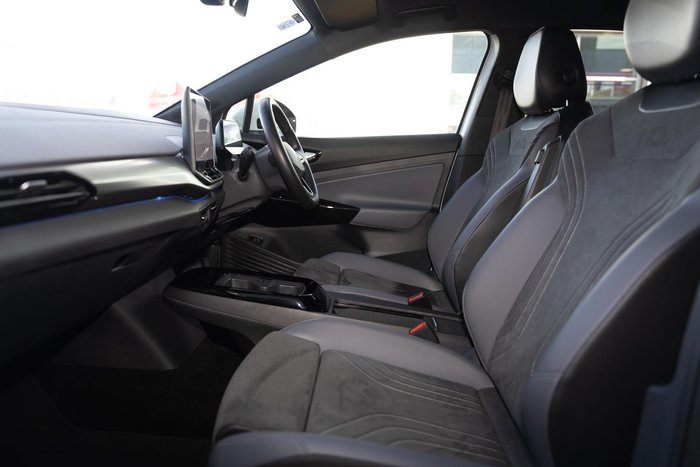 2025 Volkswagen ID.5 Pro