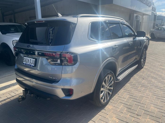 2024 Ford Everest Platinum