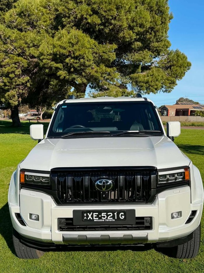 2024 Toyota Landcruiser Prado VX