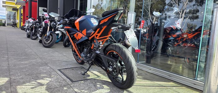 2023 KTM RC 390 RC Blue