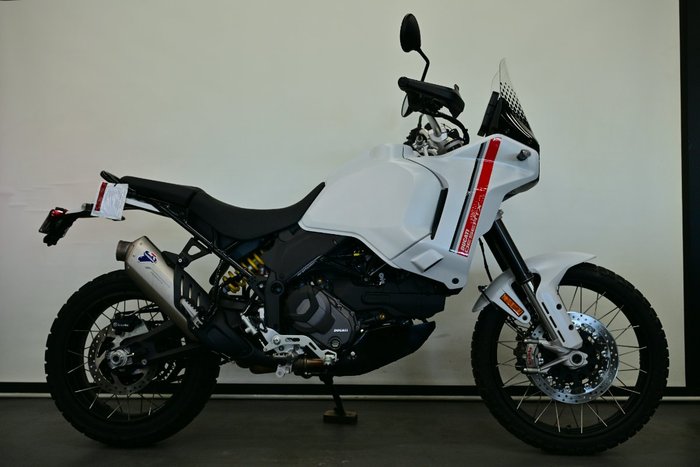 2022 DUCATI