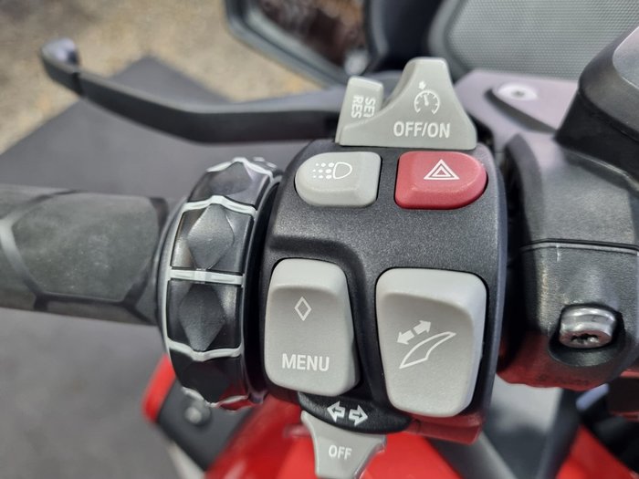 2018 BMW Motorrad R1200 RT Red