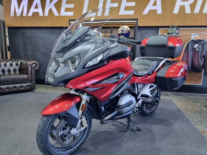 2018 BMW Motorrad R1200 RT Red