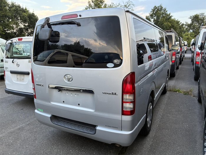 2008 Toyota Hiace
