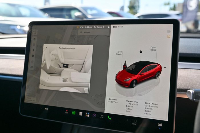 2022 Tesla Model 3 Rear-Wheel Drive