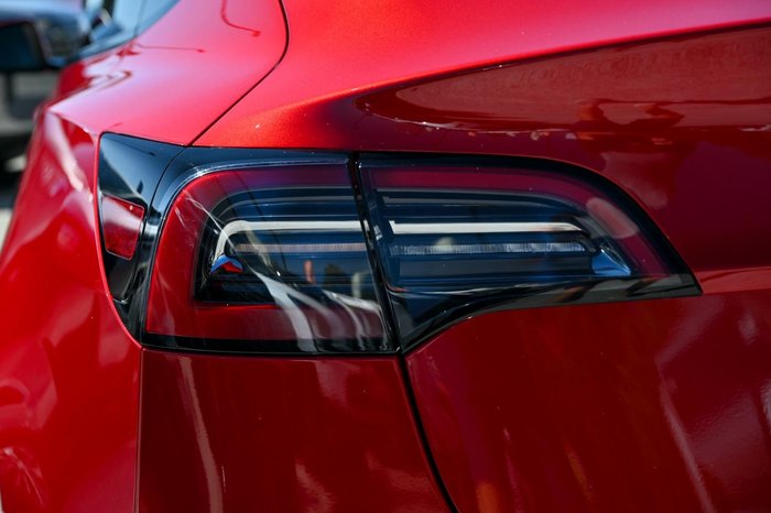 2022 Tesla Model 3 Rear-Wheel Drive