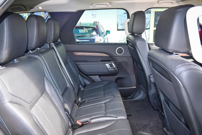 2017 Land Rover Discovery TD6 HSE
