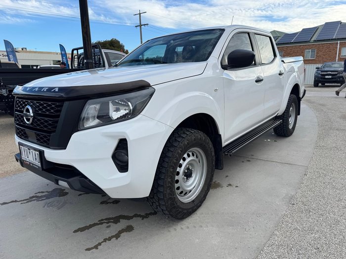 2023 Nissan Navara SL