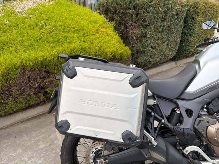 2016 Honda CRF1000L AFRICA TWIN Silver