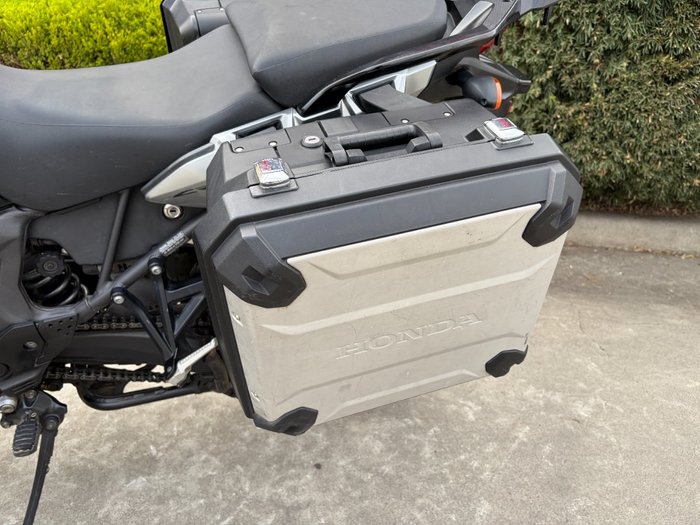 2016 Honda CRF1000L AFRICA TWIN Silver