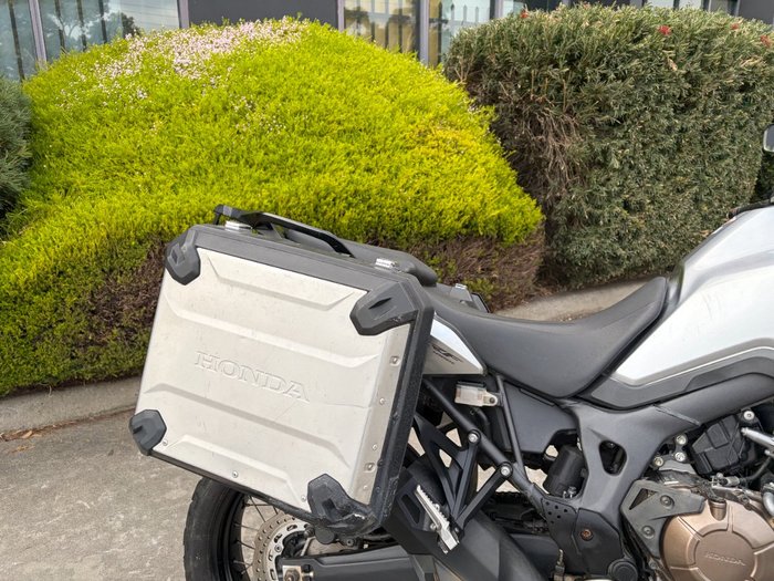 2016 Honda CRF1000L AFRICA TWIN Silver