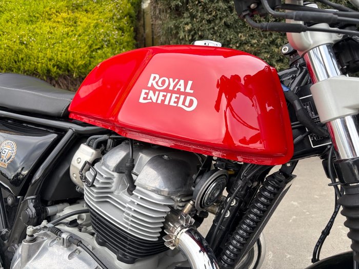 2022 Royal Enfield CONTINENTAL GT 650 E5 CLASSIC ROCKER RED