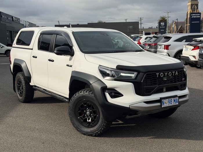2024 Toyota Hilux
