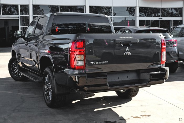 2026 Mitsubishi Triton GLS